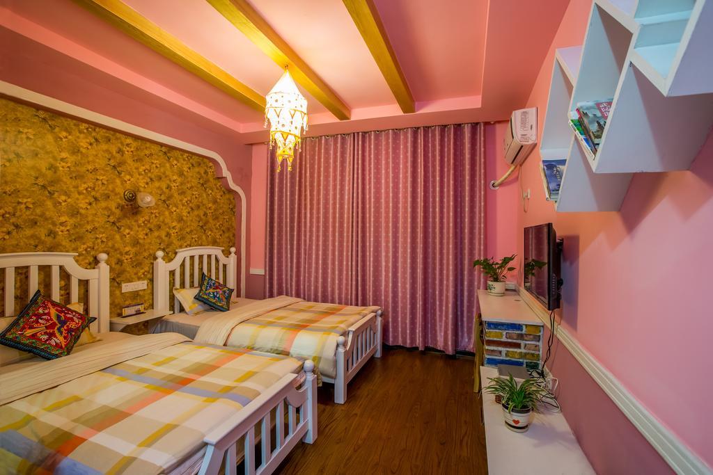 Zhangjiajie April Hostel Cameră foto